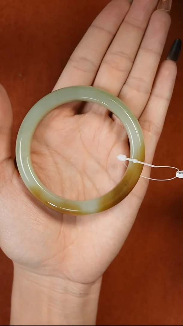 未镶嵌手镯和田玉若羌微色差56+sj