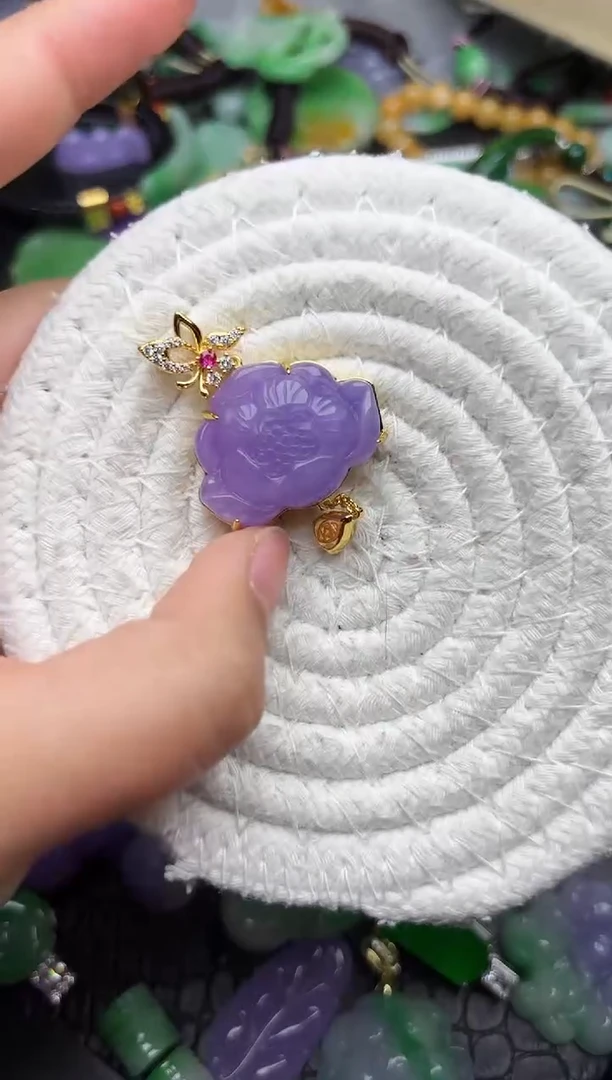 颈饰未镶嵌翡翠缅甸翡翠吊坠