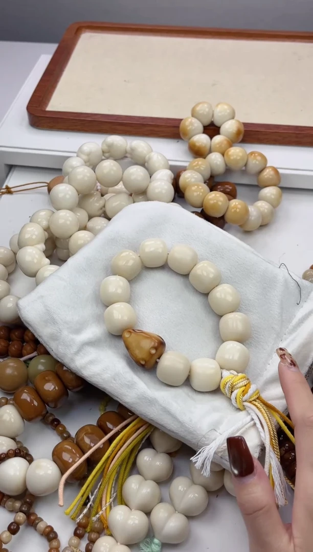 手串菩提根/象牙果k14象牙果桶珠手持19*20mm瑕疵不补