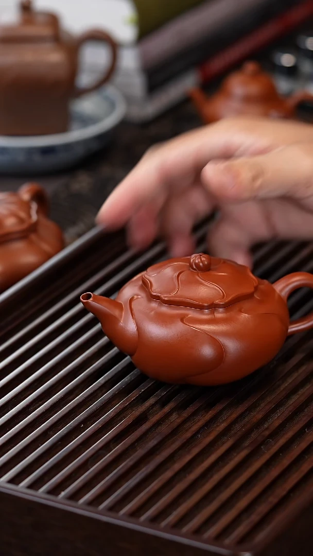 茶壶紫砂为****身11111111