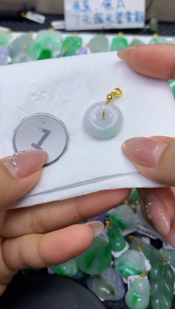 颈饰未镶嵌翡翠天然缅甸A货翡翠