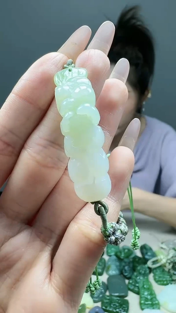 未镶嵌和田玉挂件1