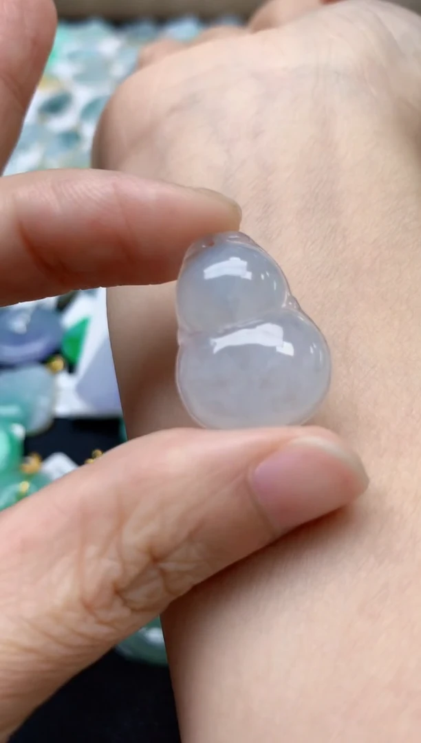 翡翠未镶嵌颈饰天然缅甸A货翡翠