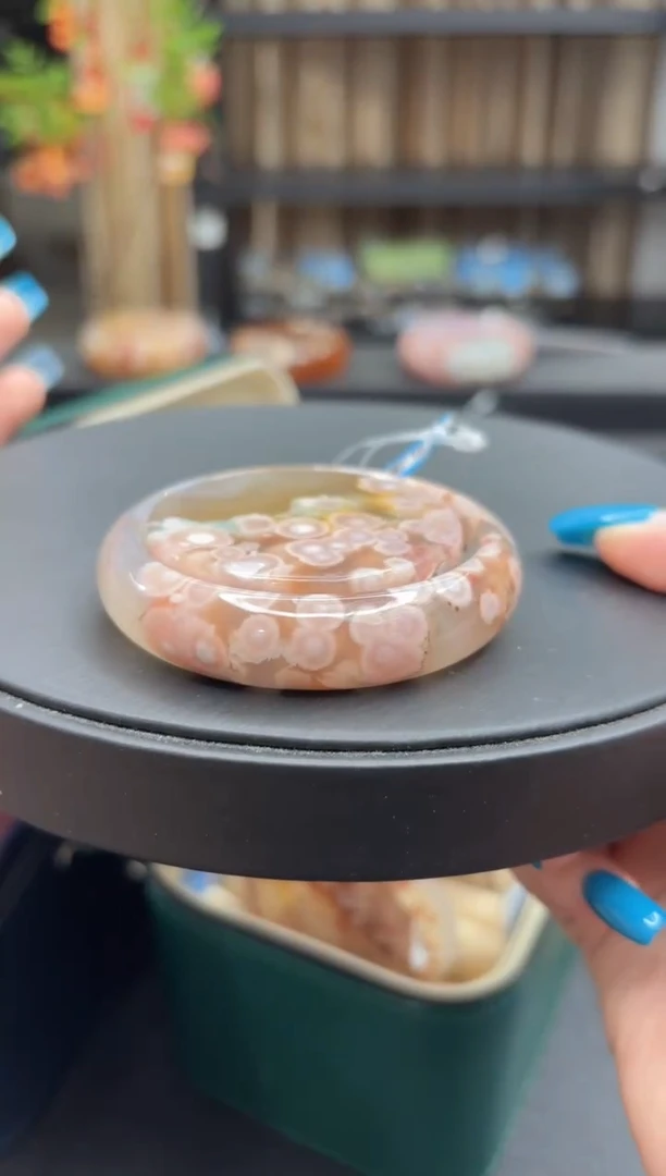 未镶嵌手镯石英质玉142(53圈赠送镯心)