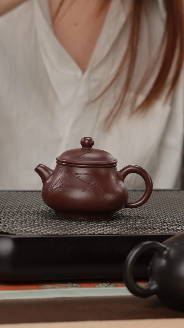 茶壶紫砂紫袍玉砂君子兰刻绘潘壶160cc
