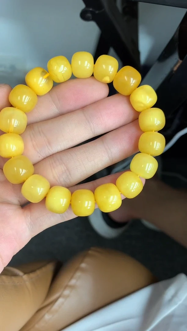 未镶嵌蜜蜡裸石手串