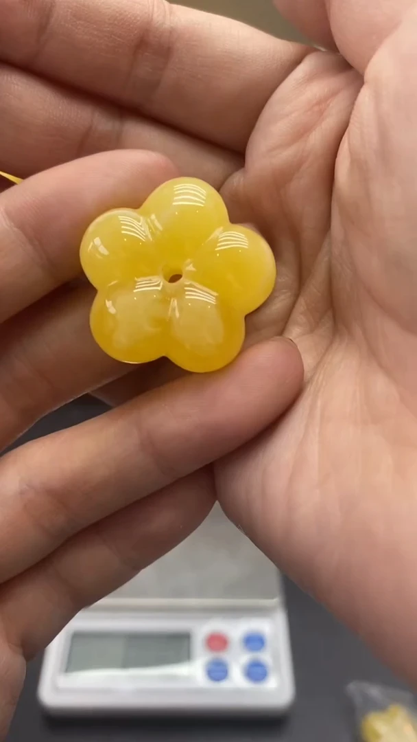 琥珀未镶嵌珠宝奇石1322