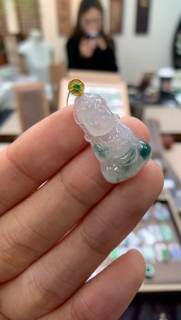 颈饰18K金镶嵌翡翠宝宝佛