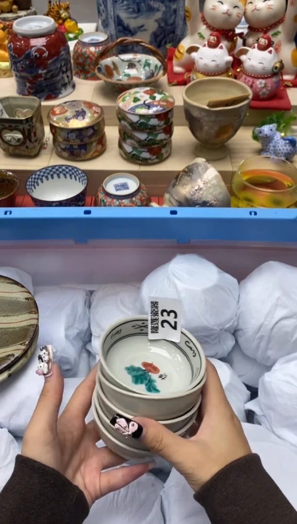瓷片欣*合隆莲瓷器欢迎大家