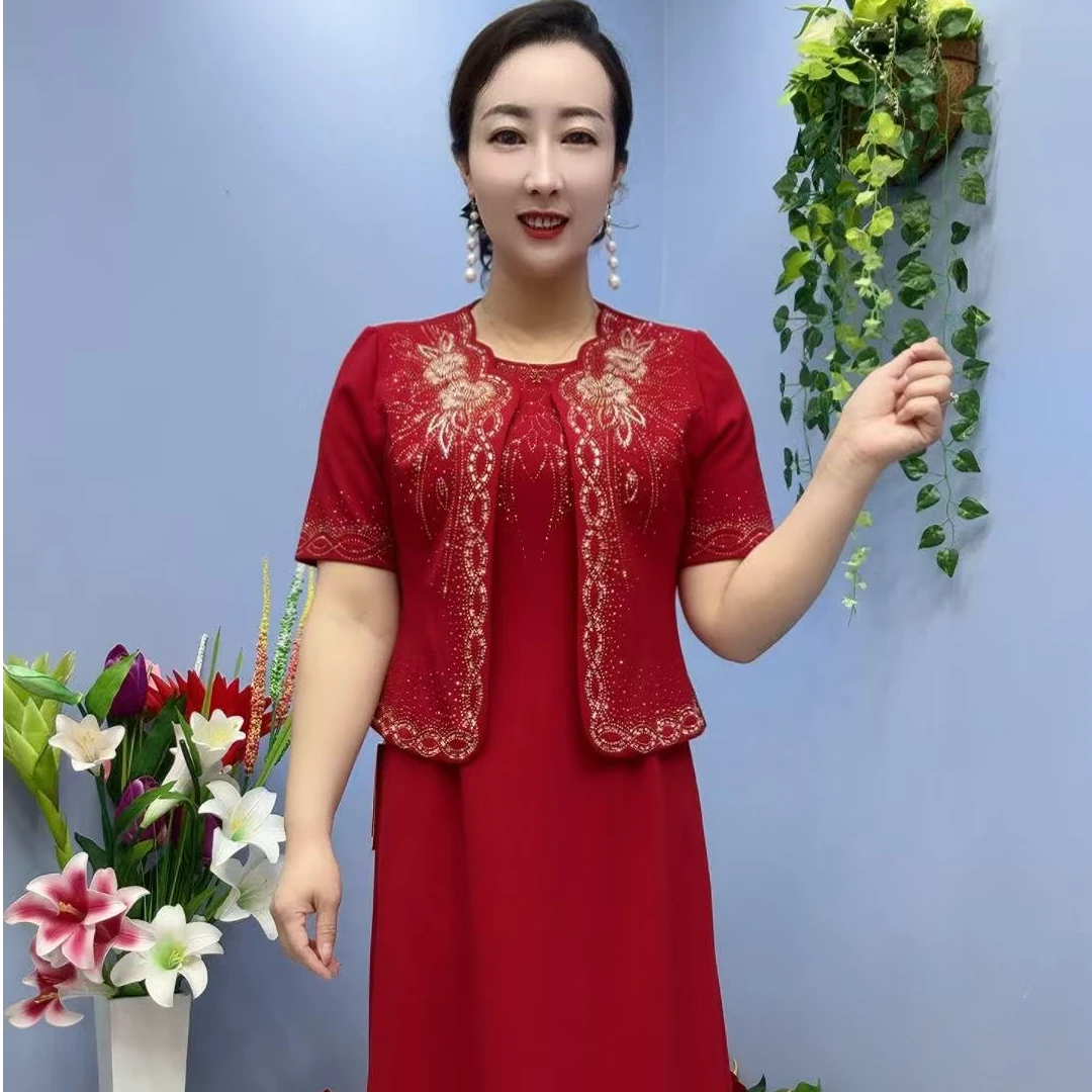 6250款气质时尚重工烫钻女士外衣裙子套装