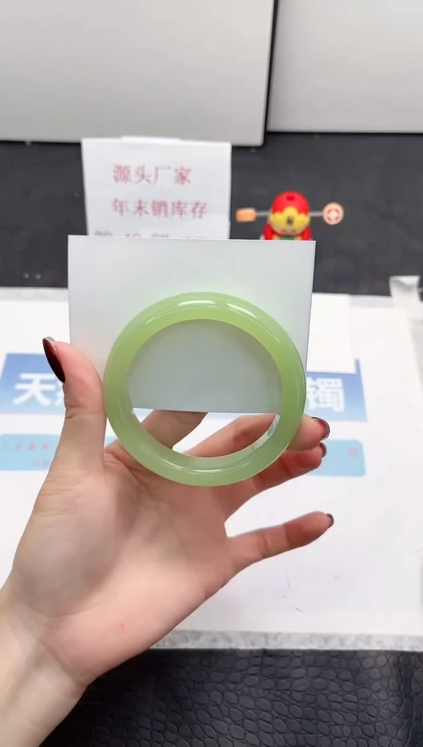 【闪购商品】石英质玉手镯未镶嵌Q35-57.8