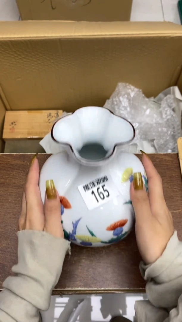 瓷片毛****0隆莲瓷器欢迎大家
