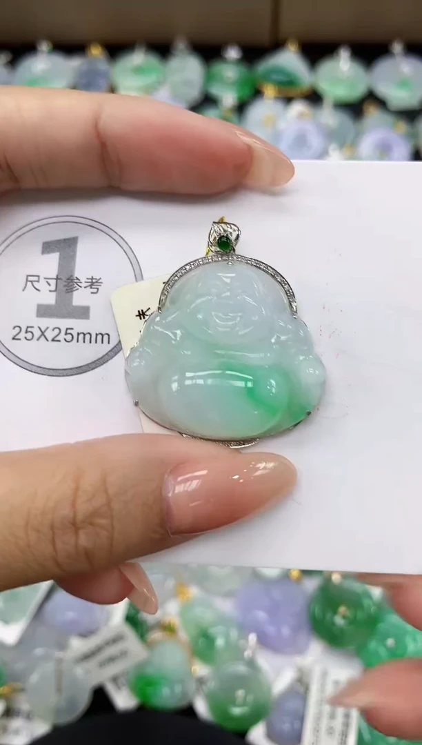 颈饰18K金镶嵌翡翠11111111111