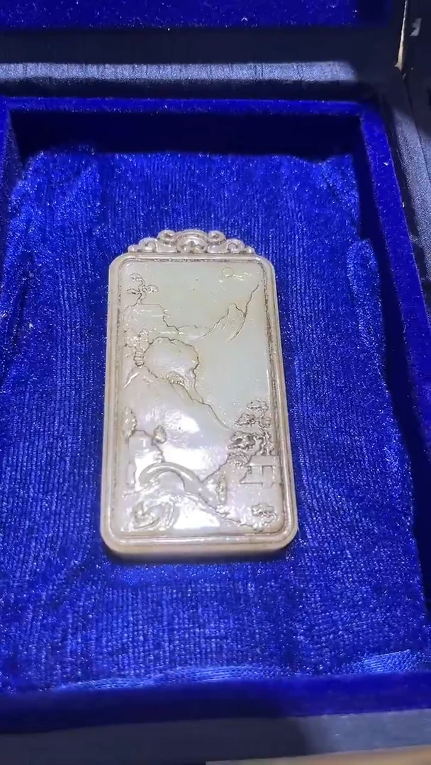 未镶嵌和田玉挂件天然原矿