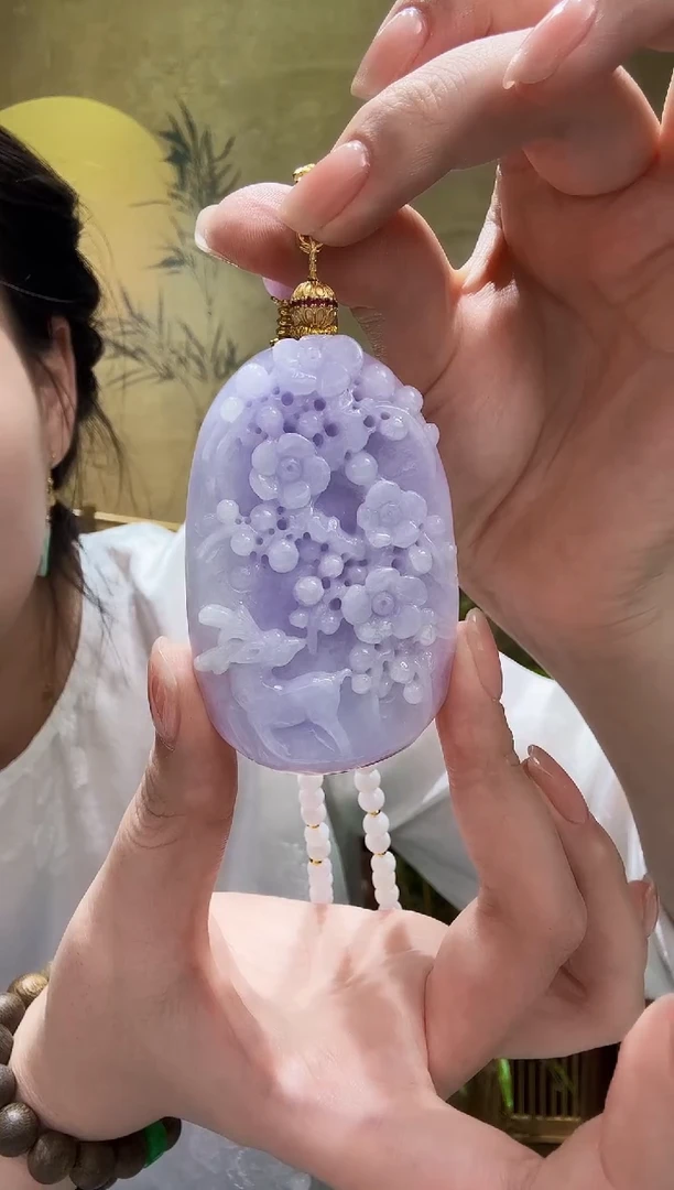 颈饰未镶嵌翡翠吊坠