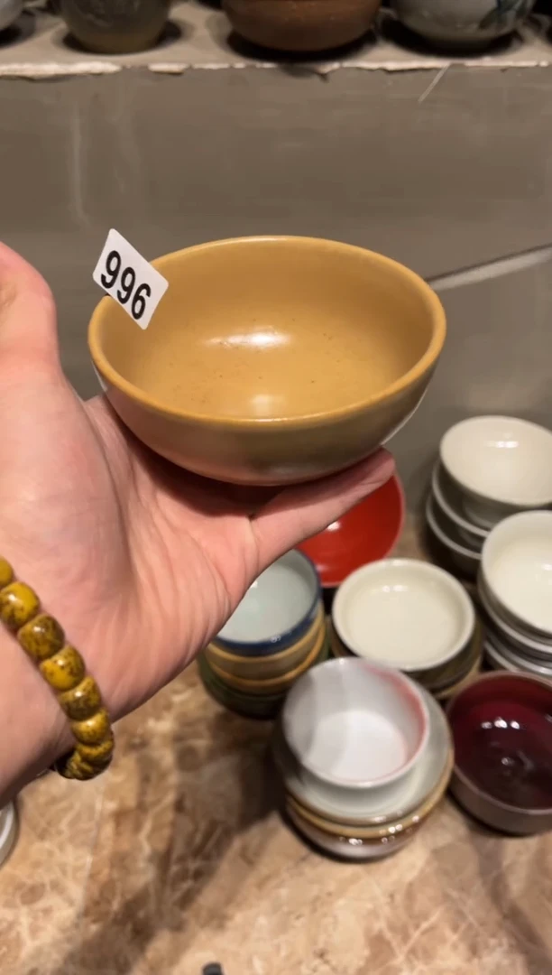 【闪购商品】瓷片996黄色手工小碗1个