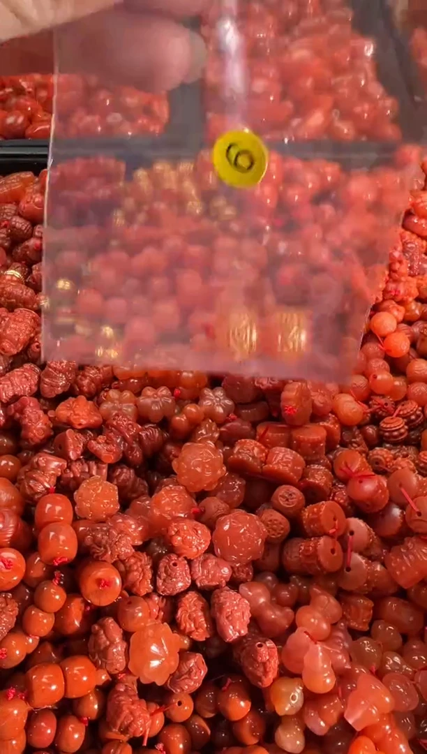 【闪购商品】南红玛瑙颈饰未镶嵌1