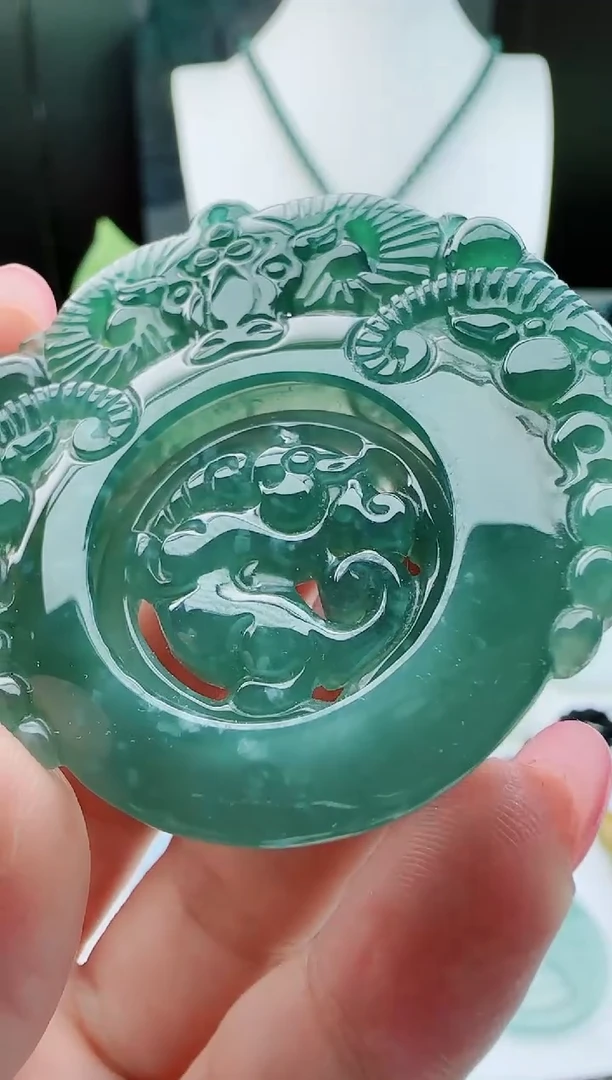 【闪购商品】翡翠颈饰未镶嵌多样性随机一件发货