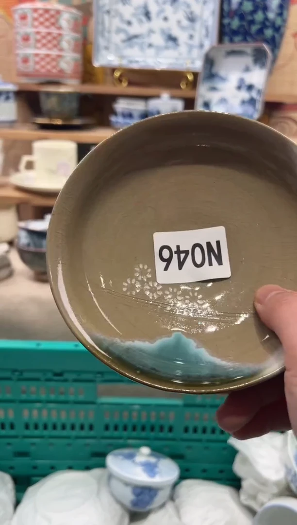 瓷片塔*瓷片------N046