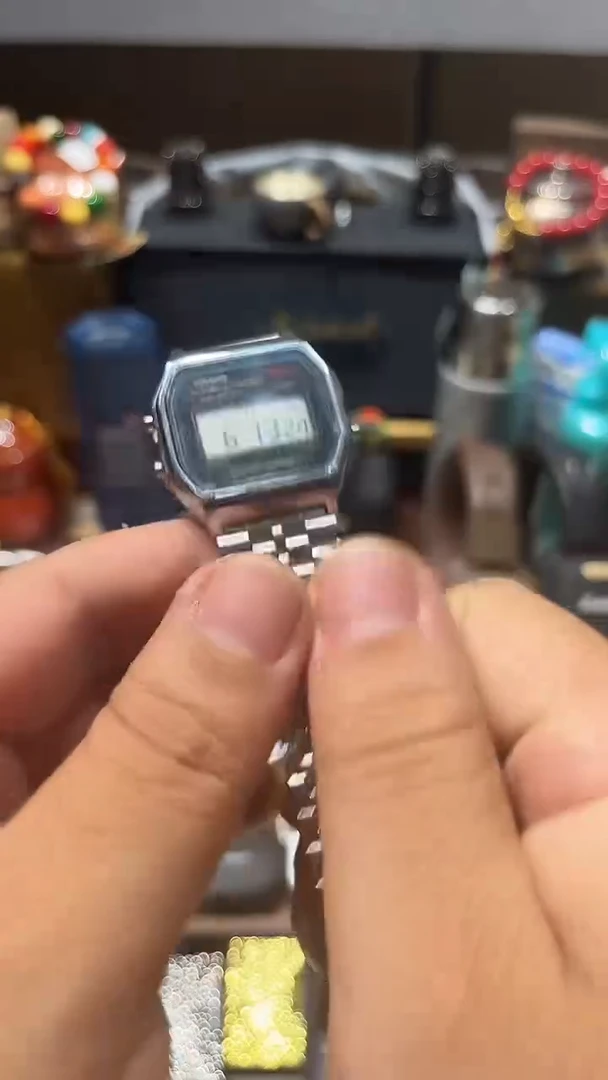 瓷片闪购商品 如图所示