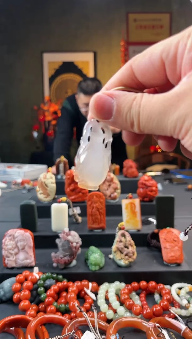 【闪购商品】南红玛瑙颈饰未镶嵌吊坠