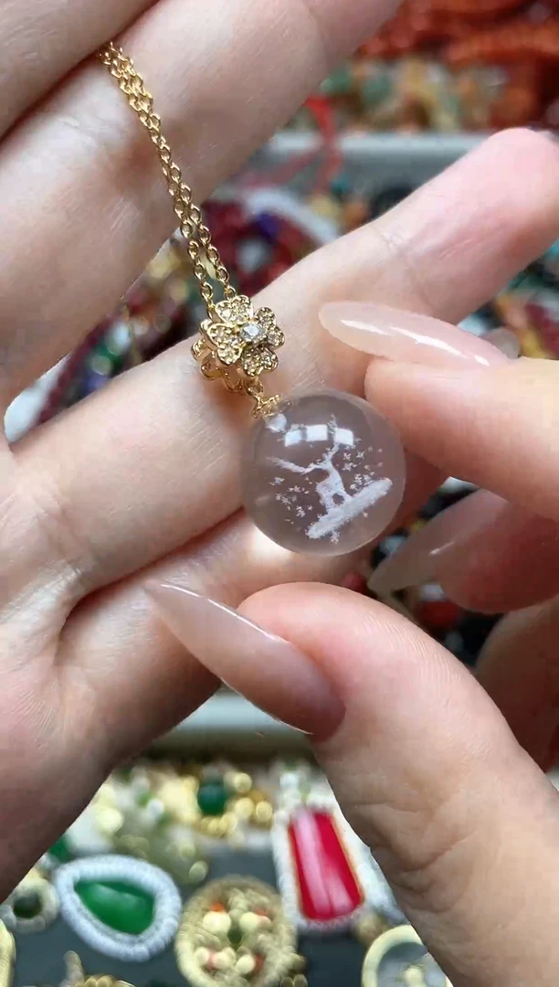 吊坠(赠链)合金水晶多样性发货拍一发一