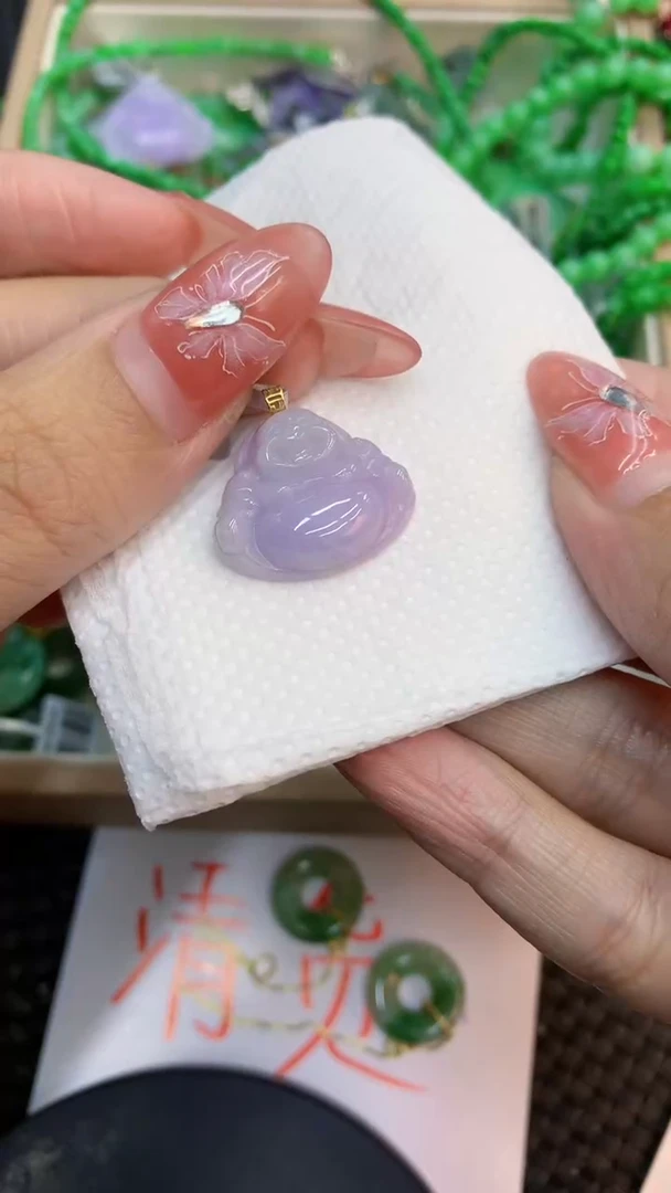 颈饰未镶嵌翡翠1