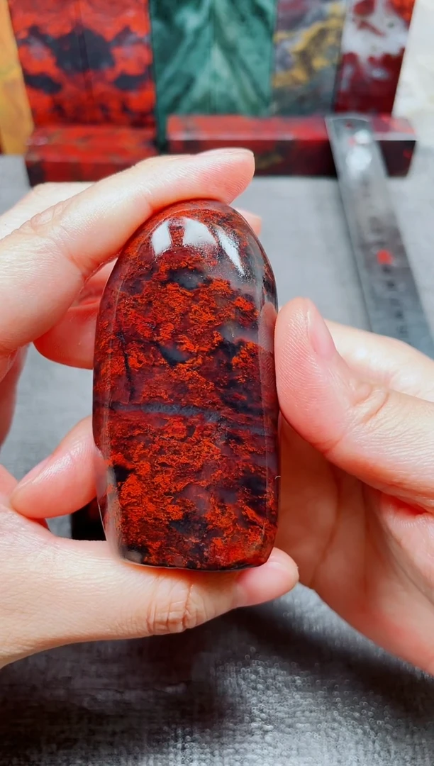 玉桂林鸡血玉石素章随型1