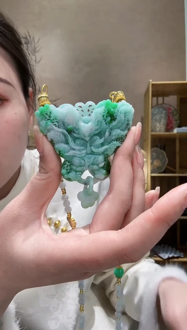 【闪购商品】翡翠颈饰未镶嵌吊坠