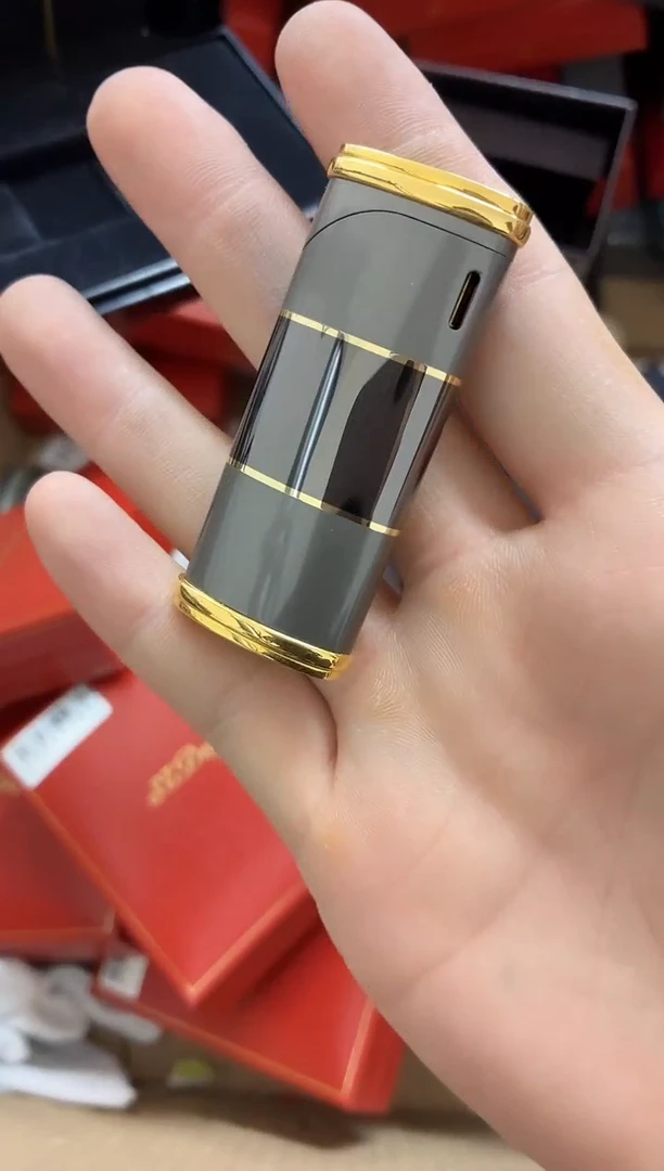 树林短灰色打火机