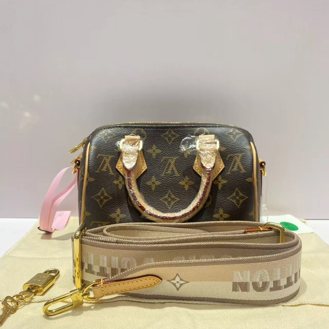 95新 LouisVuitton/路易威登 二手 speedy 20包
