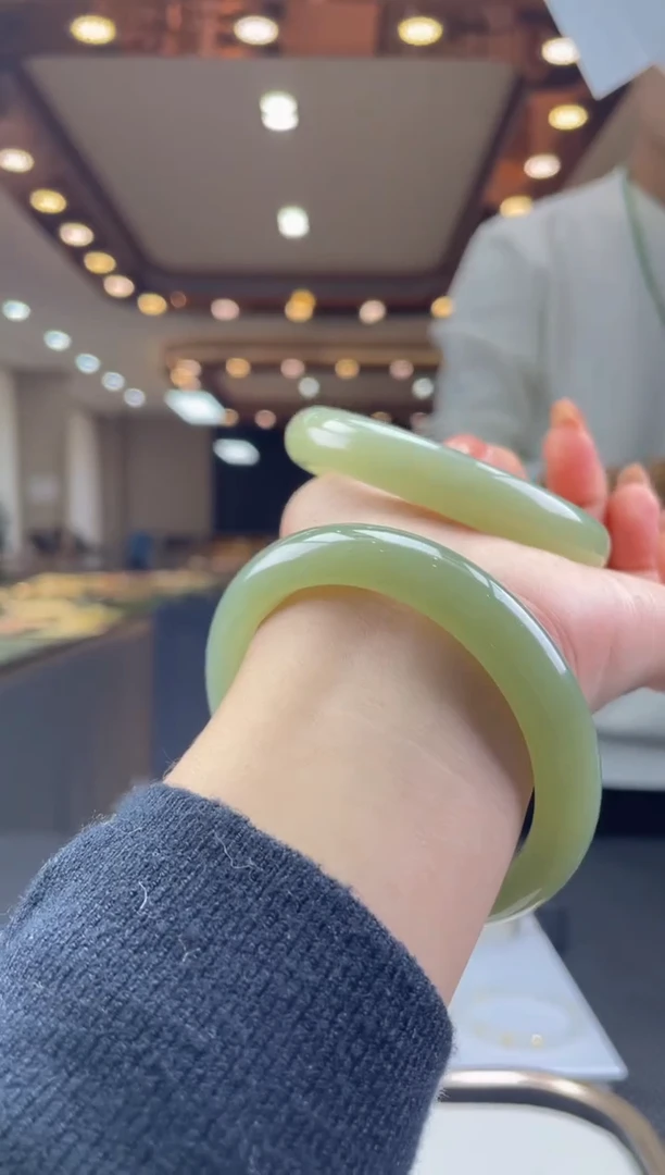 【闪购商品】定制和田玉天然和田玉多样性发其一