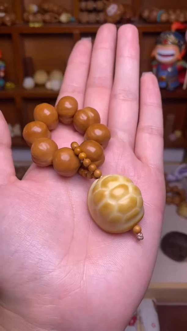 把件猴头核桃全品无暇屁桃＋大富甲手捻