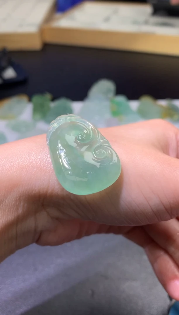 未镶嵌定制翡翠毛货  34-22.8-4.9