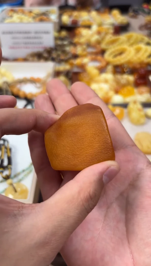 【闪购商品】蜜蜡裸石未镶嵌原石