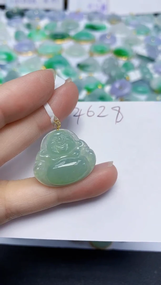 翡翠18K金镶嵌颈饰天然缅甸翡翠A货