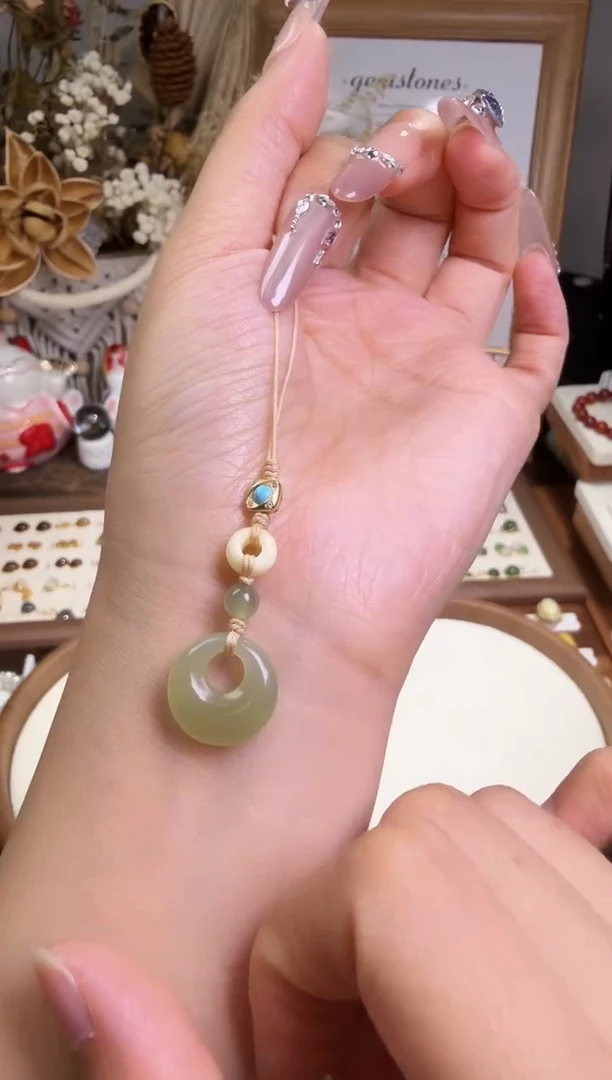 水晶摆件未镶嵌手机挂