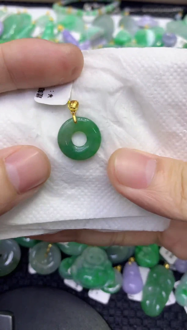 颈饰未镶嵌翡翠天然缅甸A货翡翠