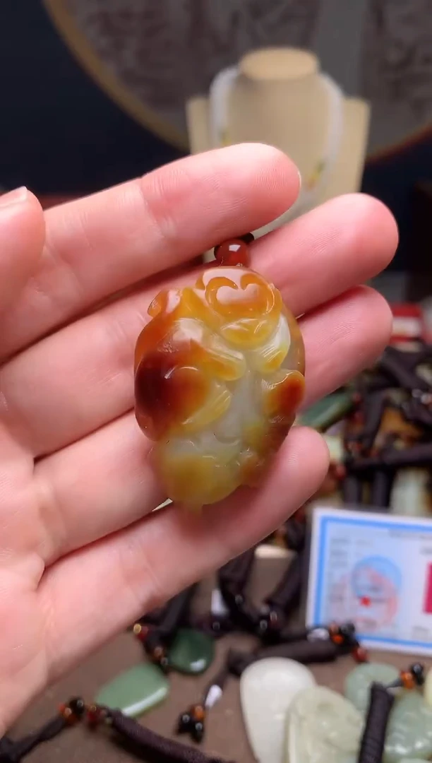 颈饰未镶嵌和田玉新疆料青海料清水和田玉吊坠