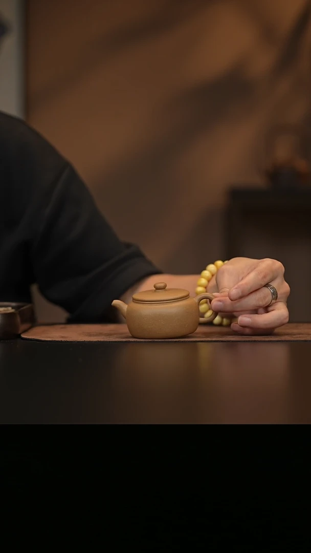 允禾斋  紫砂壶  黄段 桑扁