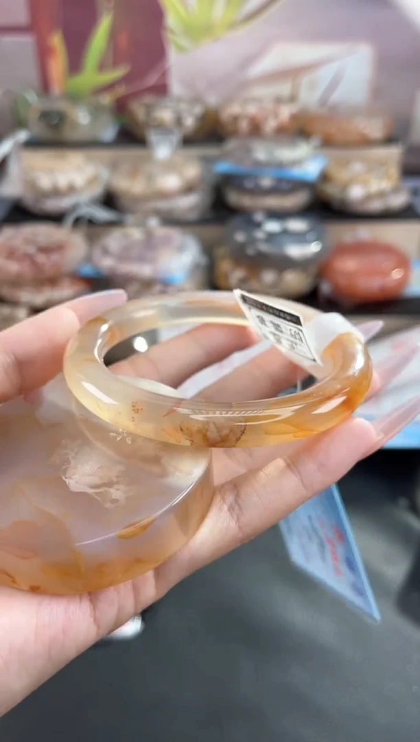 未镶嵌手镯石英质玉61