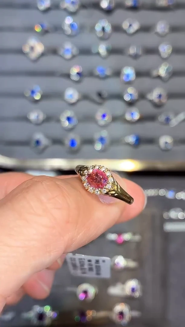 戒指彩色蓝宝石18K金镶嵌【闪购】0.51ct/同步展会价