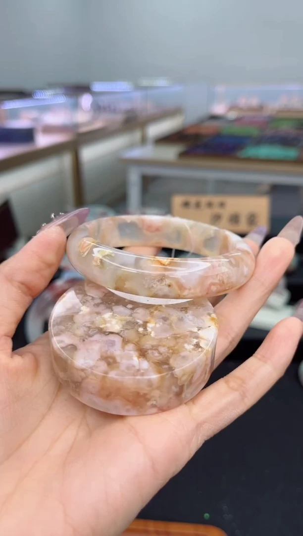 石英质玉手镯未镶嵌60圈口（赠品镯心）6330367