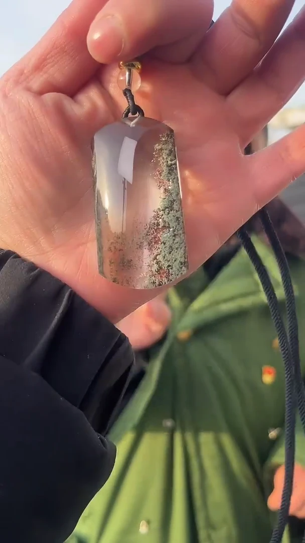 【闪购商品】水晶吊坠(赠链)未镶嵌天然幽灵多样性发一