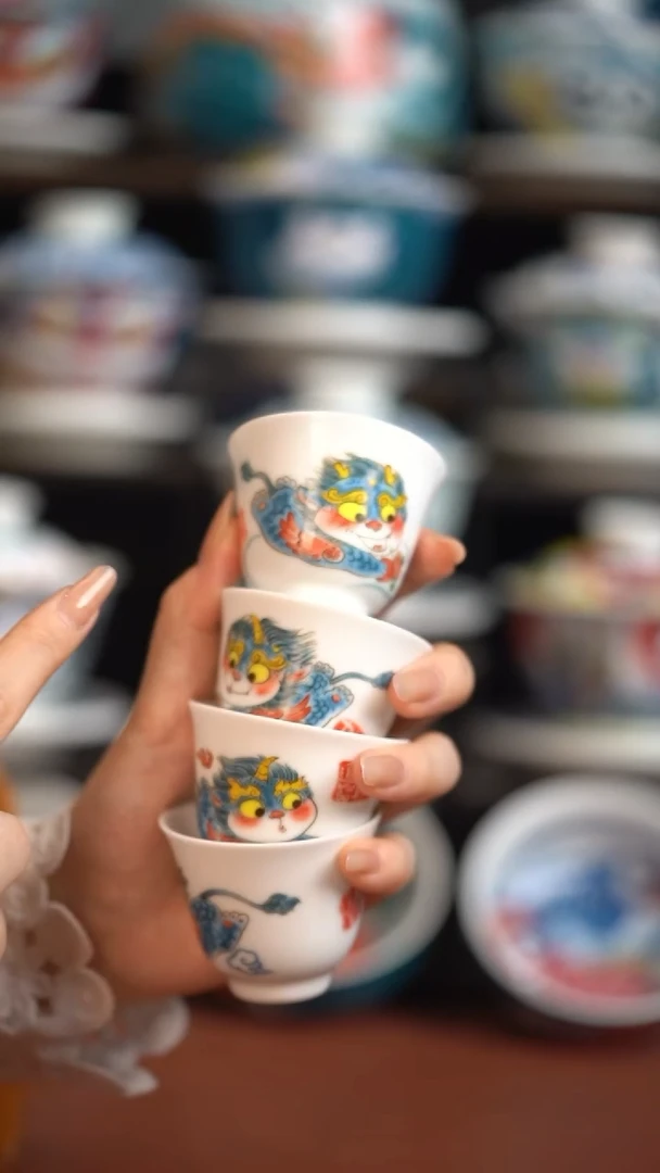 瓷片昨明铃铛杯4只（福利价格）