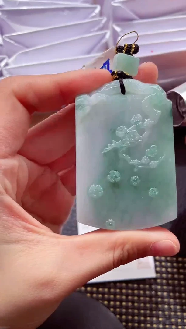 颈饰未镶嵌翡翠20251231