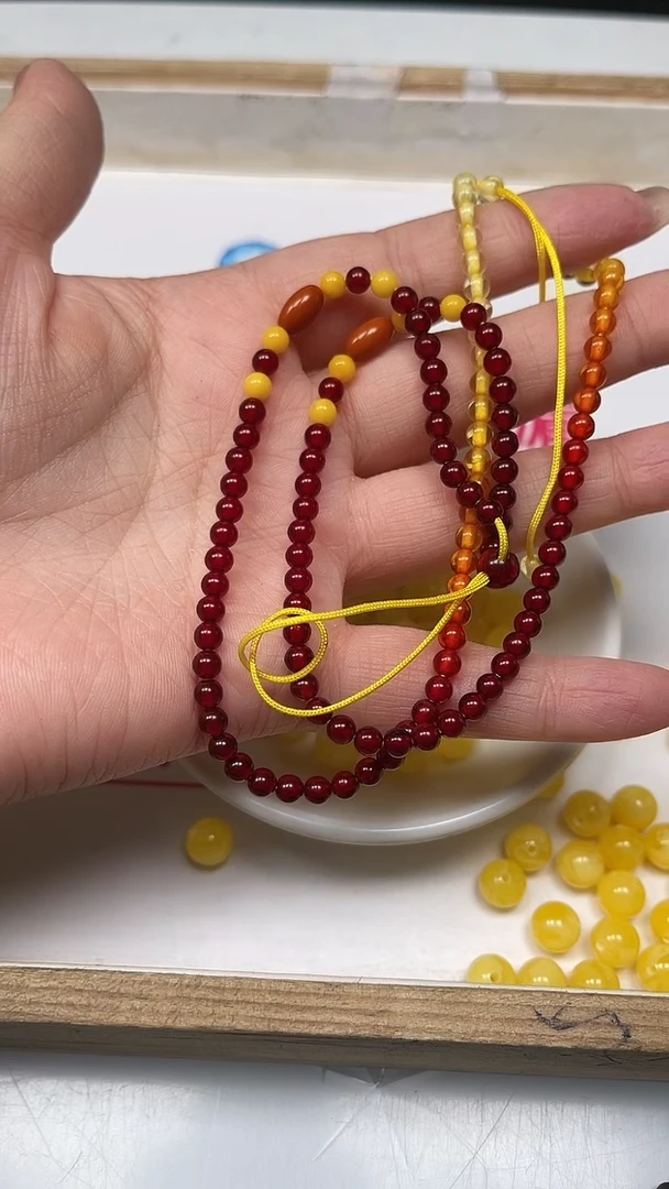 【闪购商品】血珀裸石未镶嵌血珀项链4mm一条10元