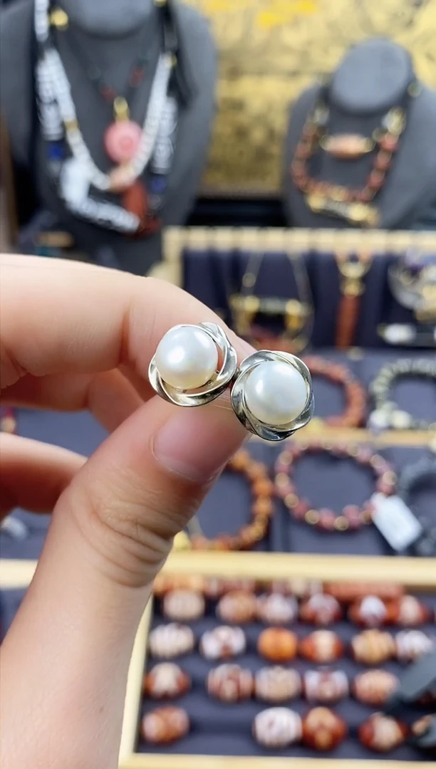 【闪购商品】玛瑙/玉髓颈饰未镶嵌珍珠耳钉