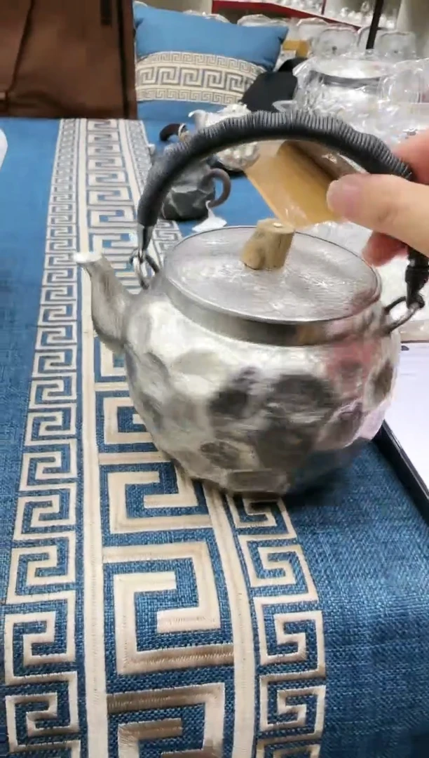 【闪购商品】足银999侘寂风石锤提梁烧水壶