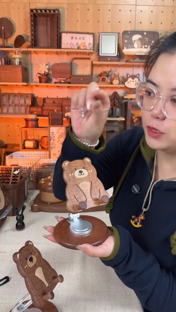 木乌檀木实木小熊手机支架